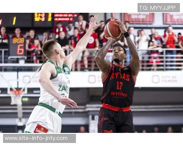 沃尔特弗雷泽谈莱利防守经历揭示他成为优秀教练的原因 沃尔特弗雷泽谈莱利防守经历揭示他成为优秀教练的原因